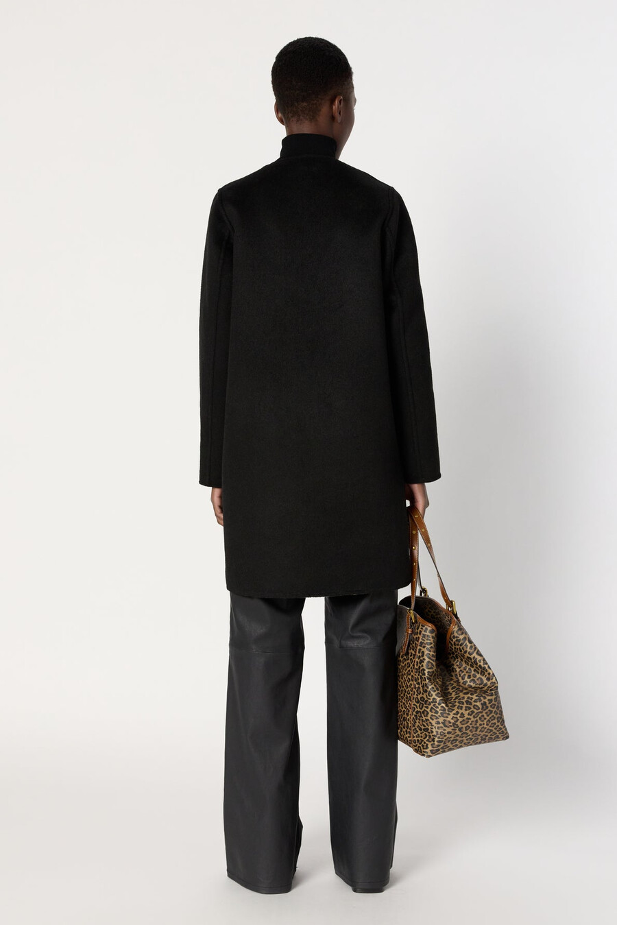 abrigo reversible liso y leopardo - matilda