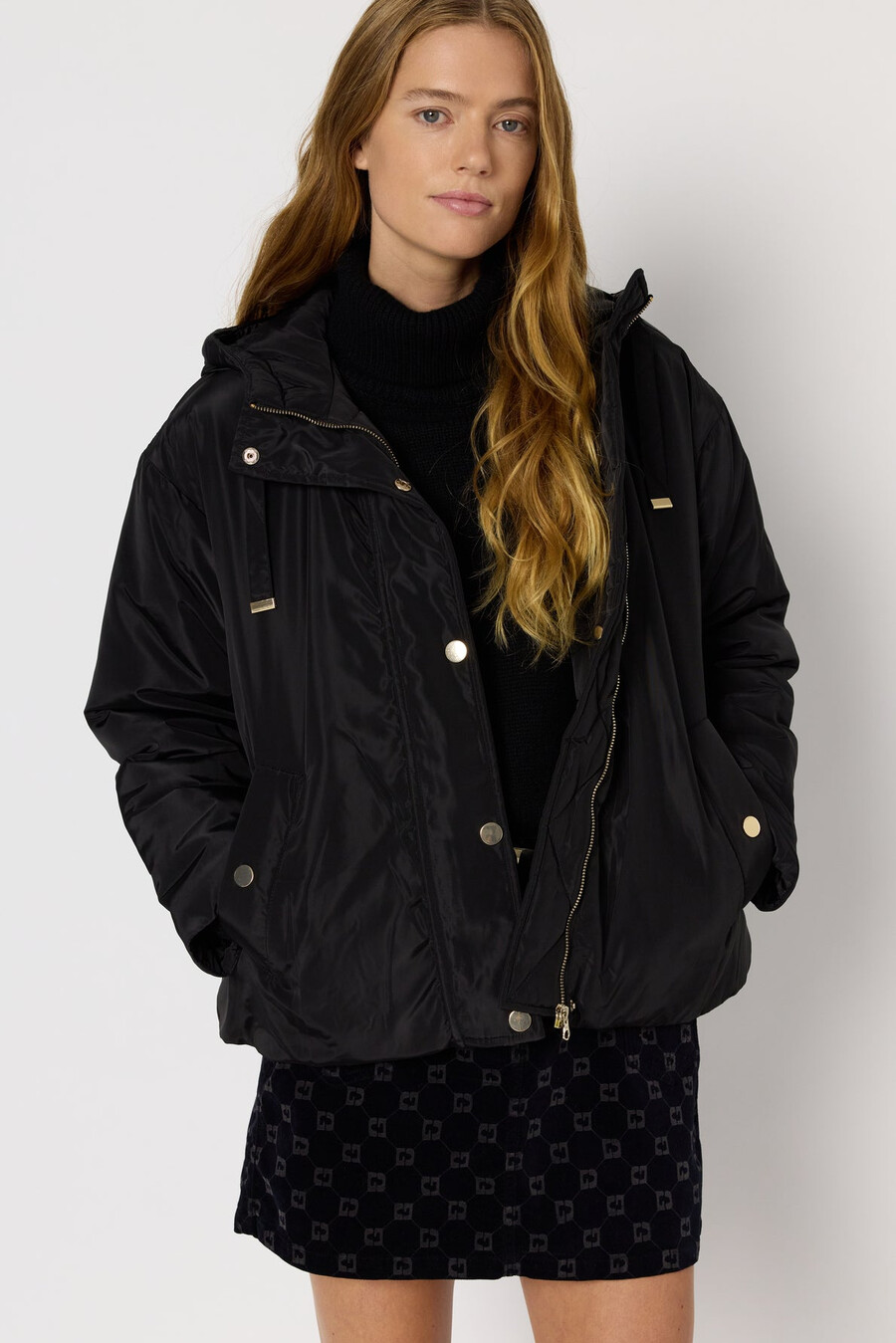 parka corta con capucha - marissa