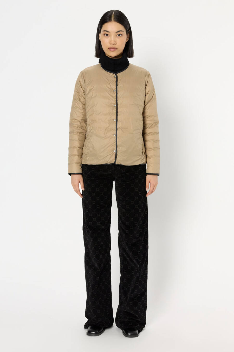 chaqueta ligera reversible de plumas - sade