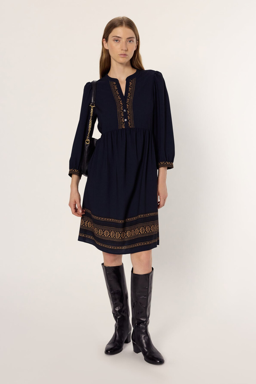 vestido recto con motivos colocados - louisa