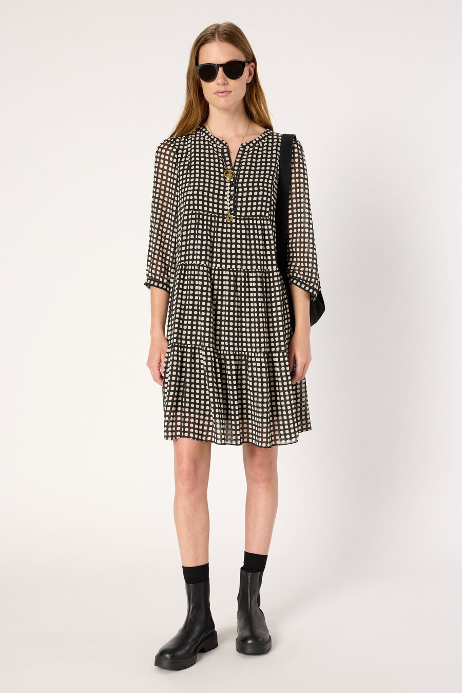 vestido corto con lunares gráficos - lira