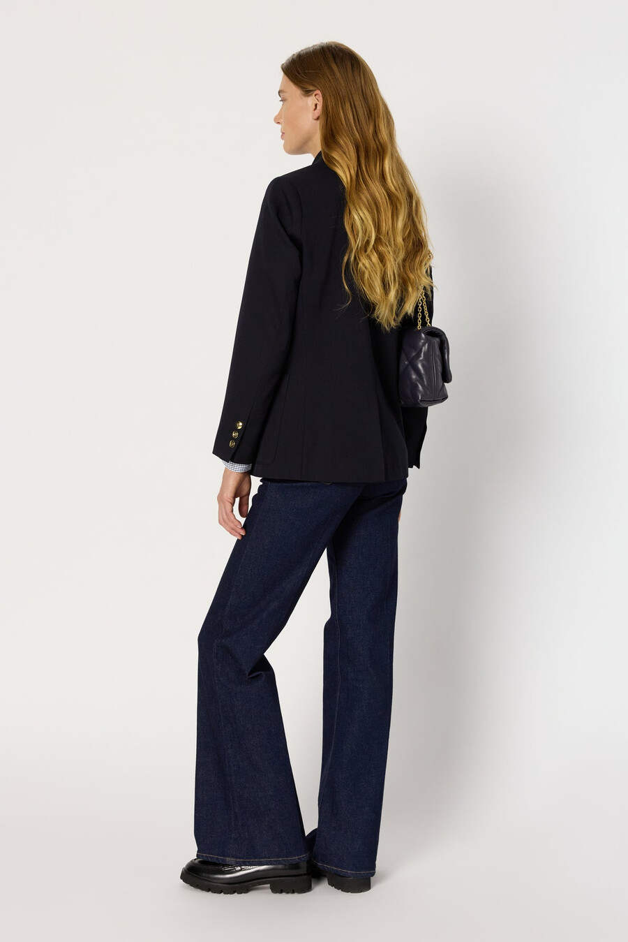 blazer cruzado con botones dorados - romilda