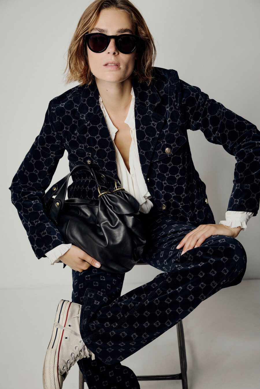 chaqueta de terciopelo con monograma - nyssa