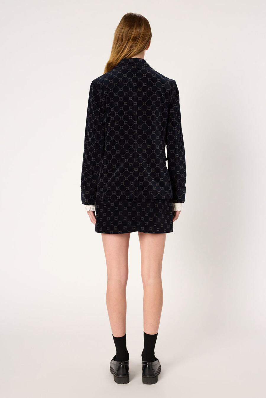 chaqueta de terciopelo con monograma - nyssa