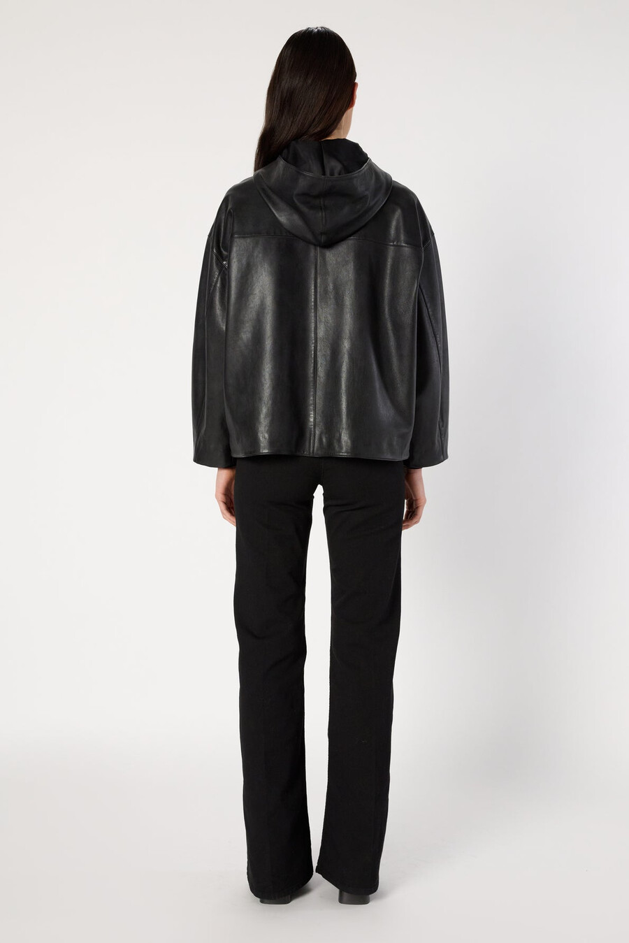chaqueta de cuero con capucha oversize - nabila