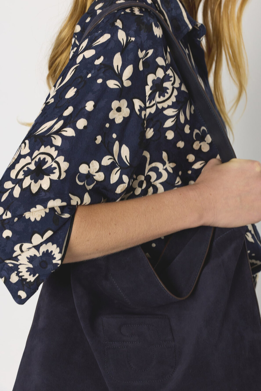 camisa de satén con estampado floral - anabelle