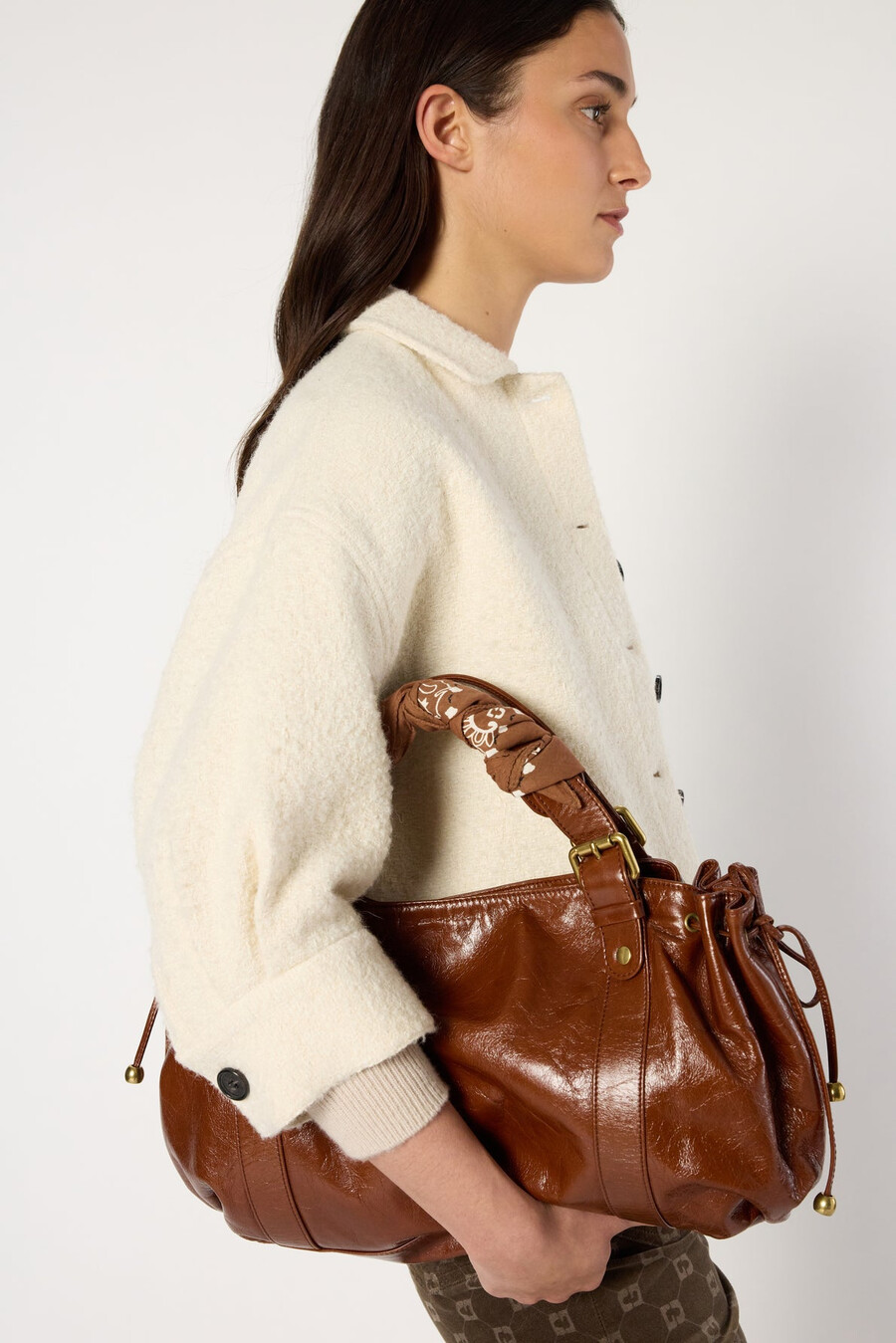 bolso de mano de piel efecto arrugado - 24h